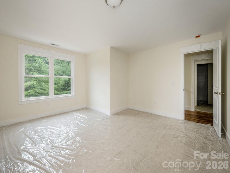 Image 28 of a home in . Image 28 of a home in .