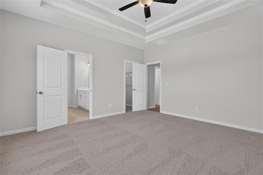Spacious, unfurnished interior of a new home in , Athens (Image 39).