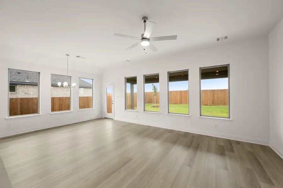 Spacious, unfurnished interior of a new home in Vista Point, Grandview (Image 23). Spacious, unfurnished interior of a new home in Vista Point, Grandview (Image 23).