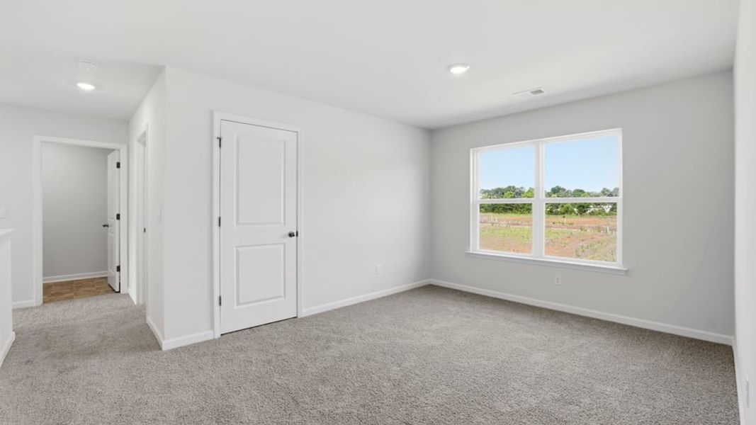 Spacious, unfurnished interior of a new home in Woodglen, Piedmont (Image 28). Spacious, unfurnished interior of a new home in Woodglen, Piedmont (Image 28).