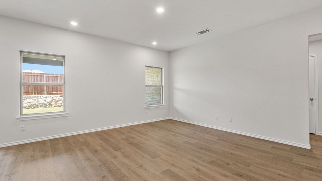Spacious, unfurnished interior of a new home in Waverly Estates, Josephine (Image 17).