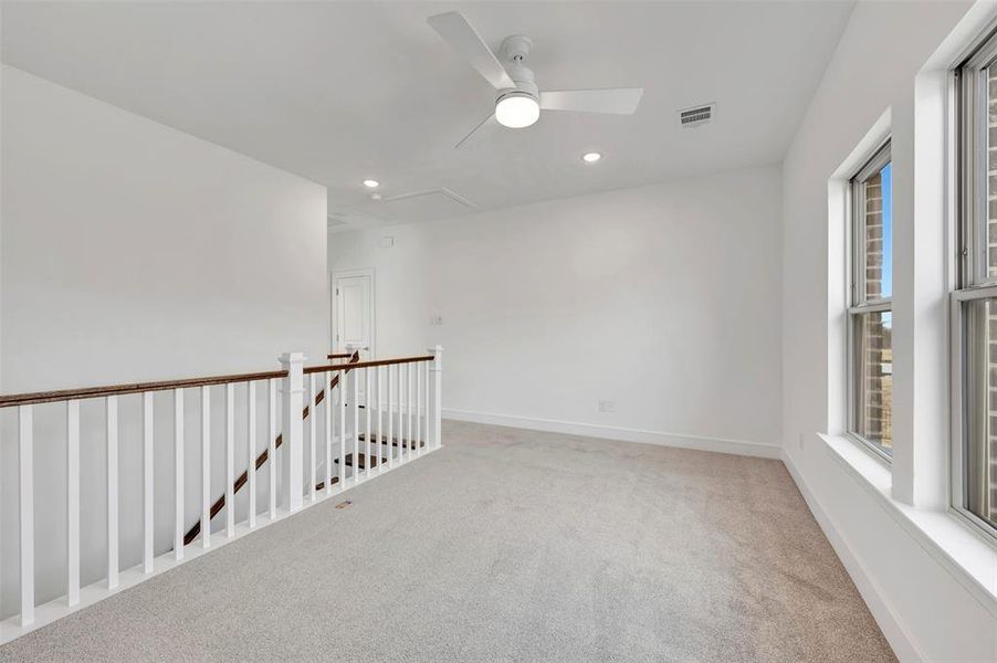 Spacious, unfurnished interior of a new home in Heath Golf & Yacht Villas, Heath (Image 30).