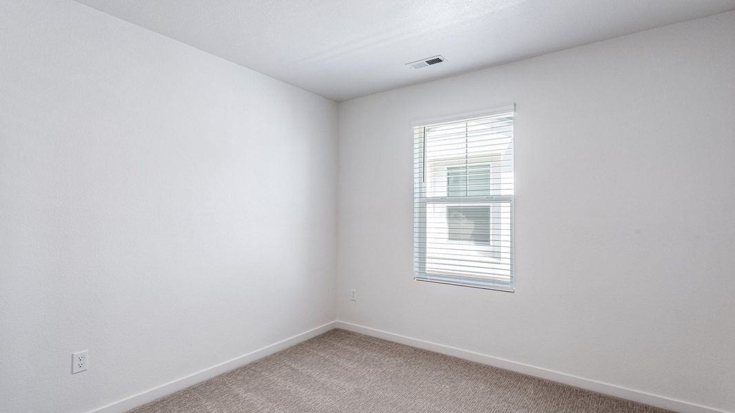 Spacious, unfurnished interior of a new home in Horizon Uptown, Aurora (Image 17). Spacious, unfurnished interior of a new home in Horizon Uptown, Aurora (Image 17).