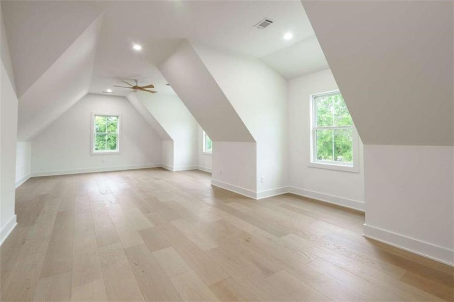 Spacious, unfurnished interior of a new home in , Monroe (Image 71).