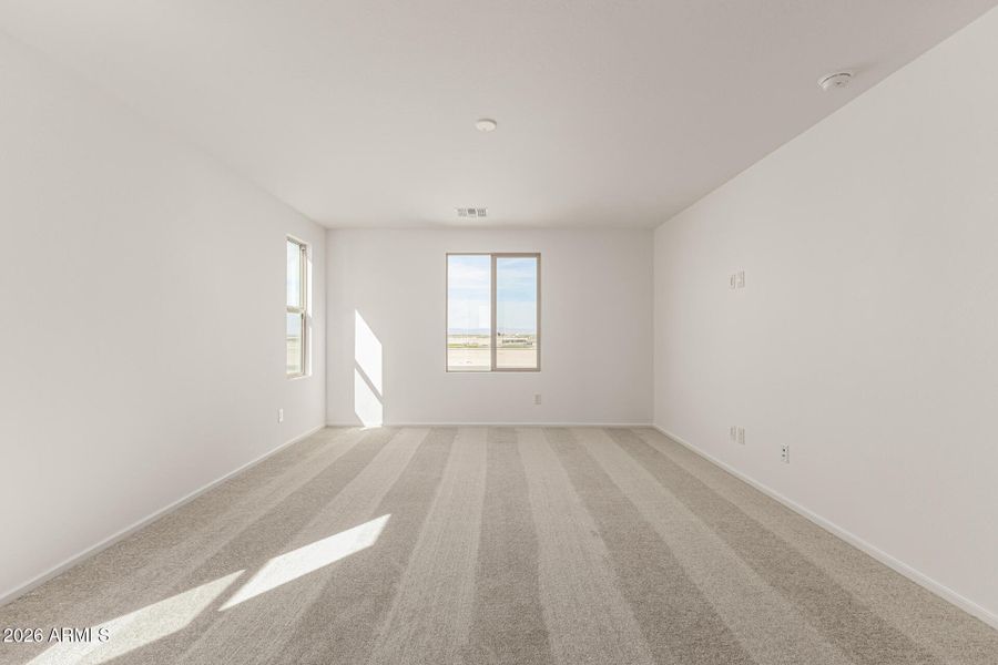 28 - Crescent Moon 46800