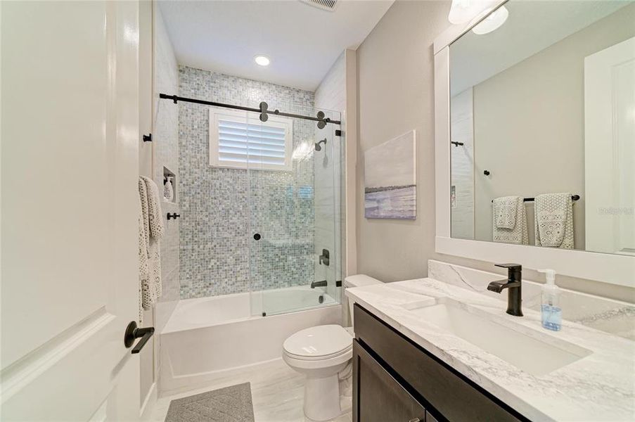 Furnished interior view inside a new home in , Sarasota (Image 33).