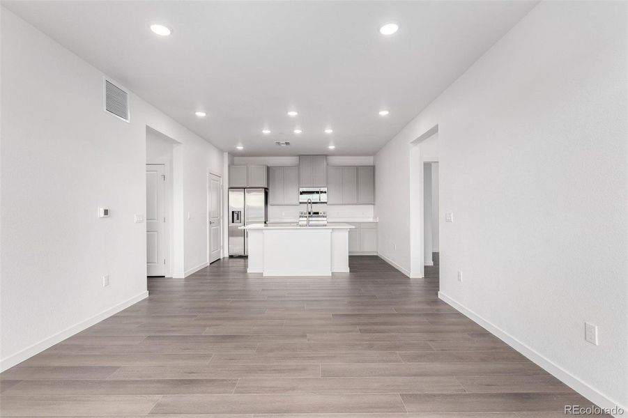 Spacious, unfurnished interior of a new home in Gateway Commons, Denver (Image 22).