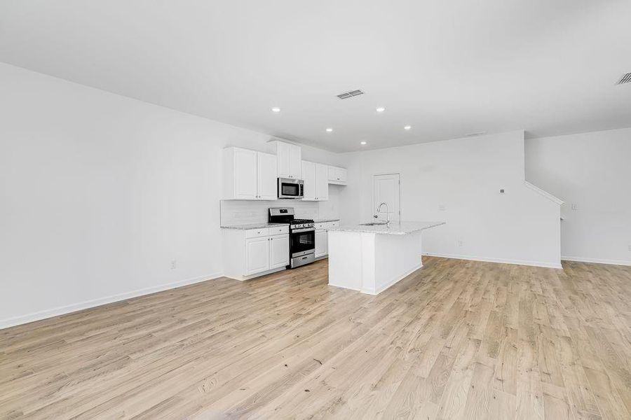 Spacious, unfurnished interior of a new home in Windance Lake, Loganville (Image 21).