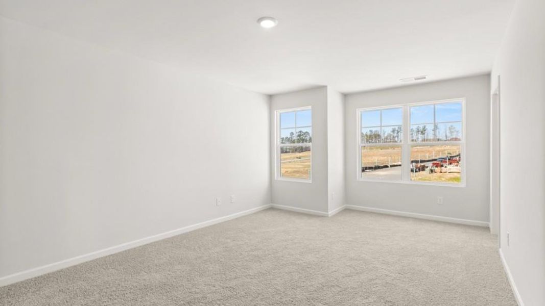 Spacious, unfurnished interior of a new home in Carlton, Douglasville (Image 19).
