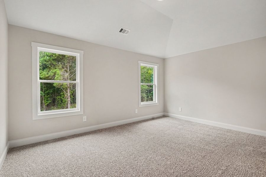 Spacious, unfurnished interior of a new home in Flint Farms, Concord (Image 46).