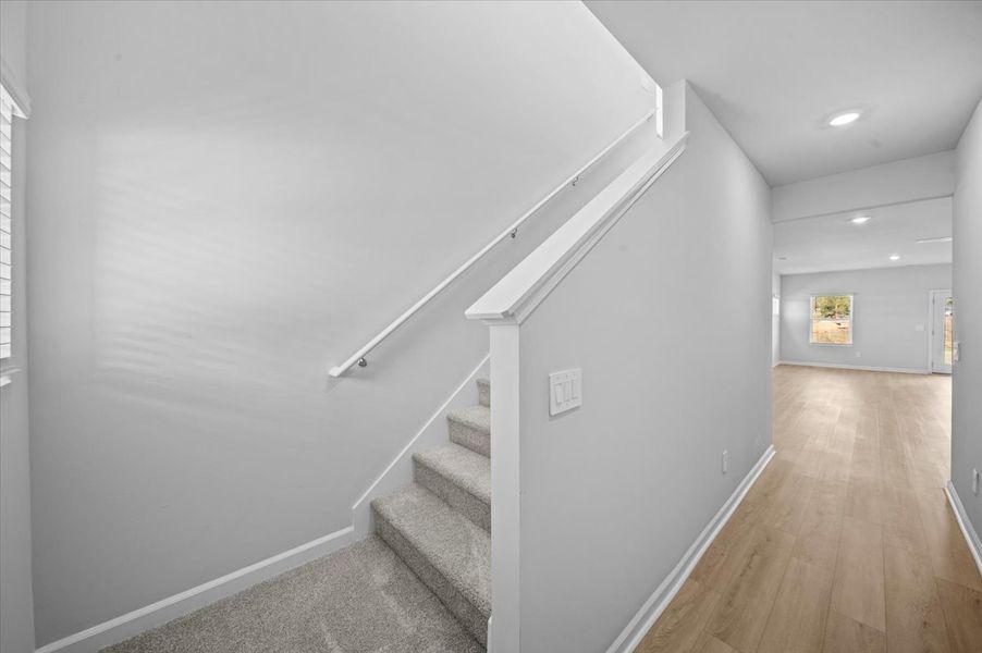 Spacious, unfurnished interior of a new home in Pleasant Brook, Piedmont (Image 8).