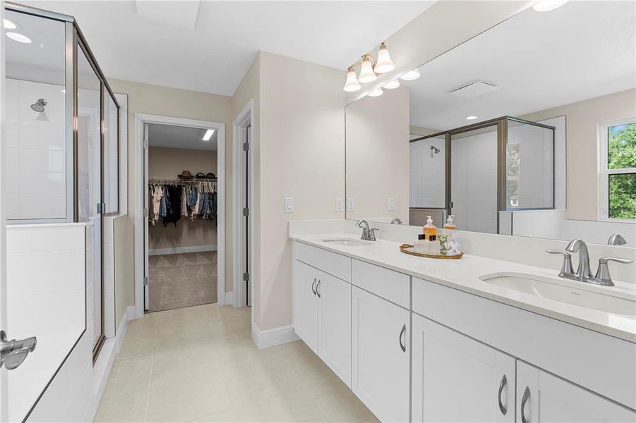 Furnished interior view inside a new home in Hawkstone, Lithia (Image 29).