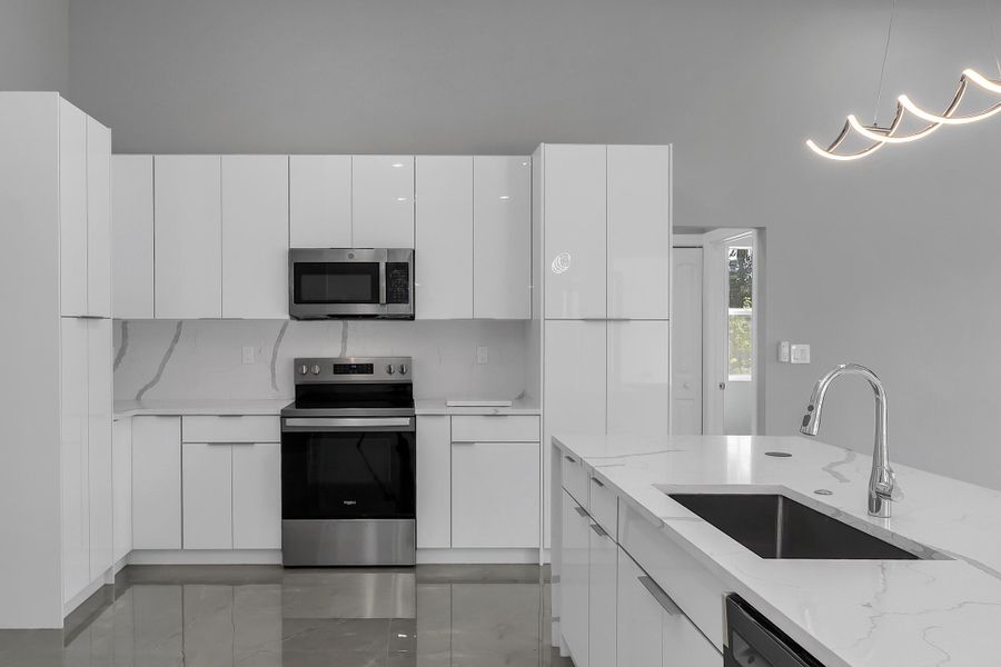 15174 69th Ct N. Loxahatchee 33470 -