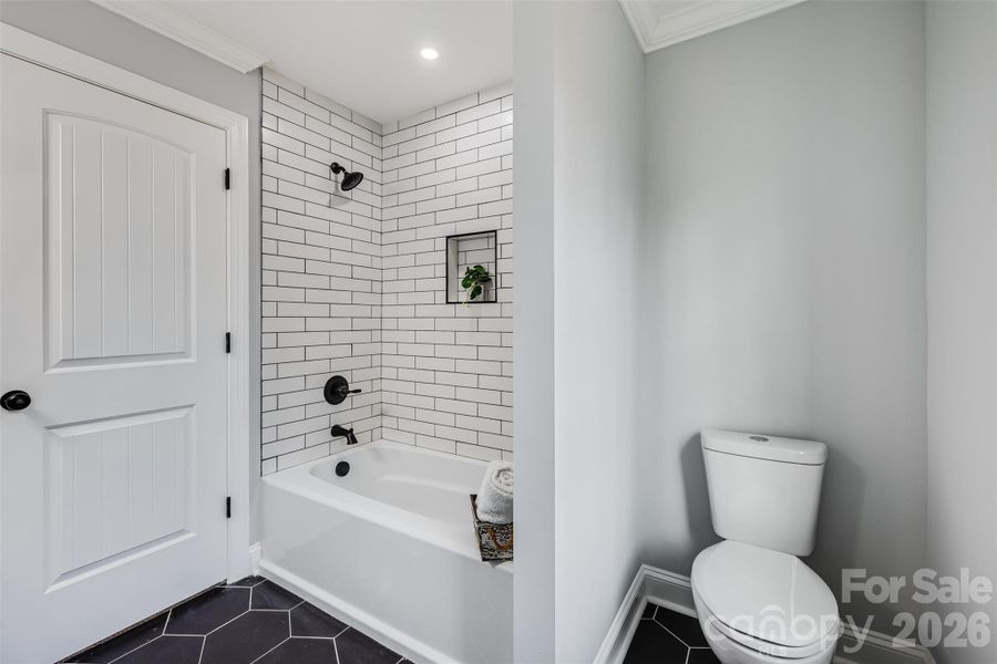 Furnished interior view inside a new home in , Gastonia (Image 9).