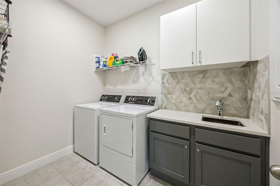 Furnished interior view inside a new home in , Minneola (Image 6).