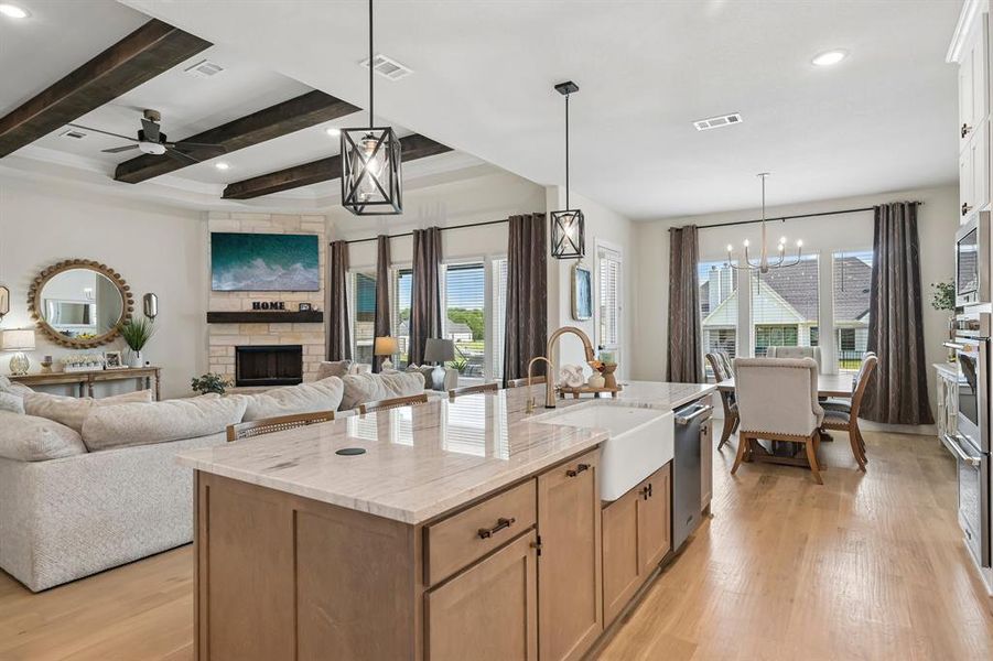 Furnished interior view inside a new home in King Crossing Estates, Van Alstyne (Image 19). Furnished interior view inside a new home in King Crossing Estates, Van Alstyne (Image 19).