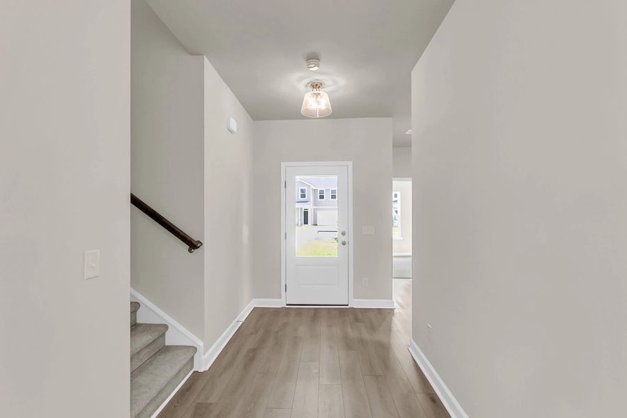 Spacious, unfurnished interior of a new home in Watson Hill, Summerville (Image 12).