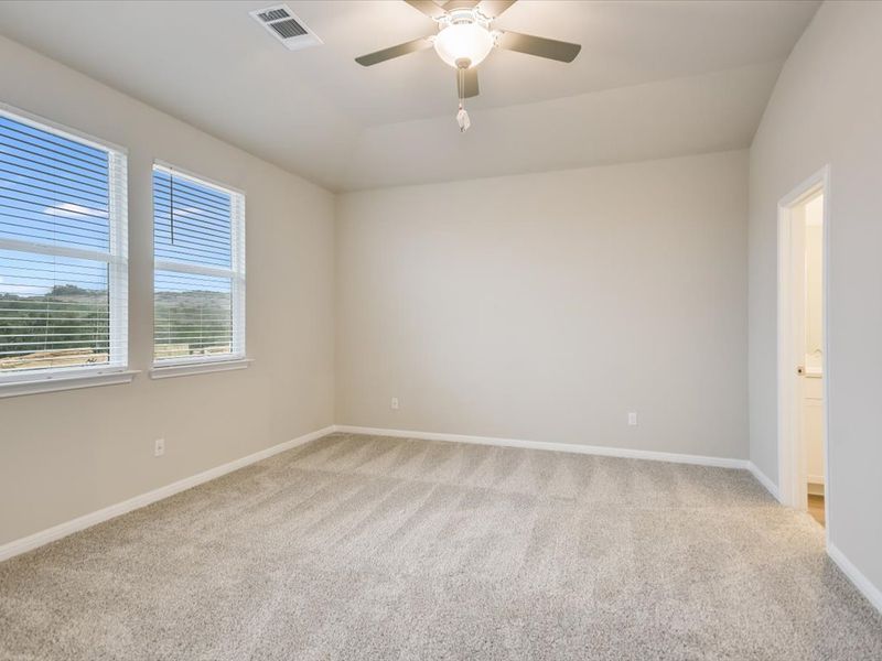 Spacious, unfurnished interior of a new home in Big Sky Ranch - Executive Collection, Dripping Springs (Image 7).