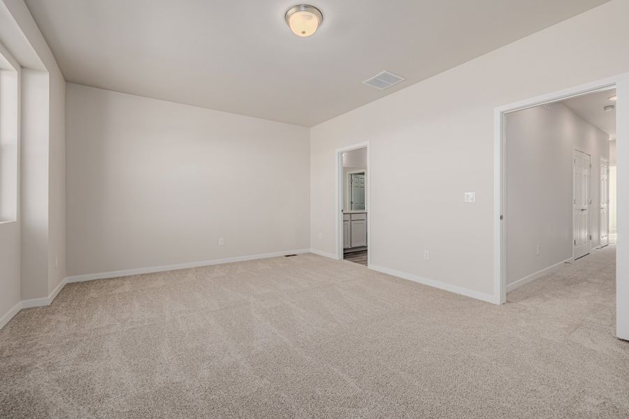 Spacious, unfurnished interior of a new home in Arras Park, Thornton (Image 22).