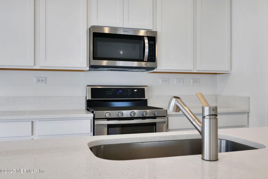 Image 32 of a home in Cordova Palms.