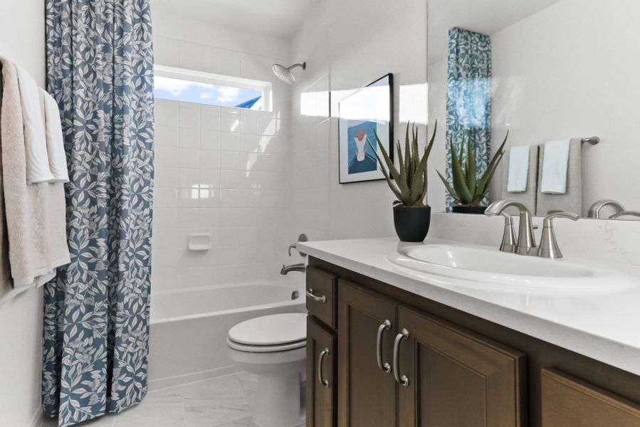 Furnished interior view inside a new home in Meadow Run, Melissa (Image 23).