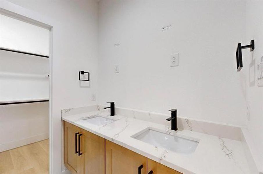 Furnished interior view inside a new home in , Dallas (Image 4).