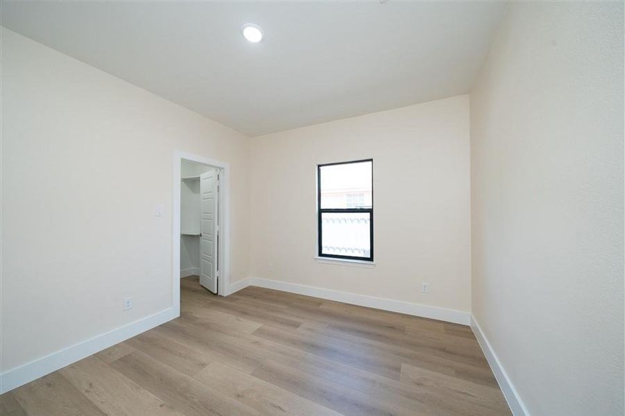 Spacious, unfurnished interior of a new home in , Dallas (Image 23).
