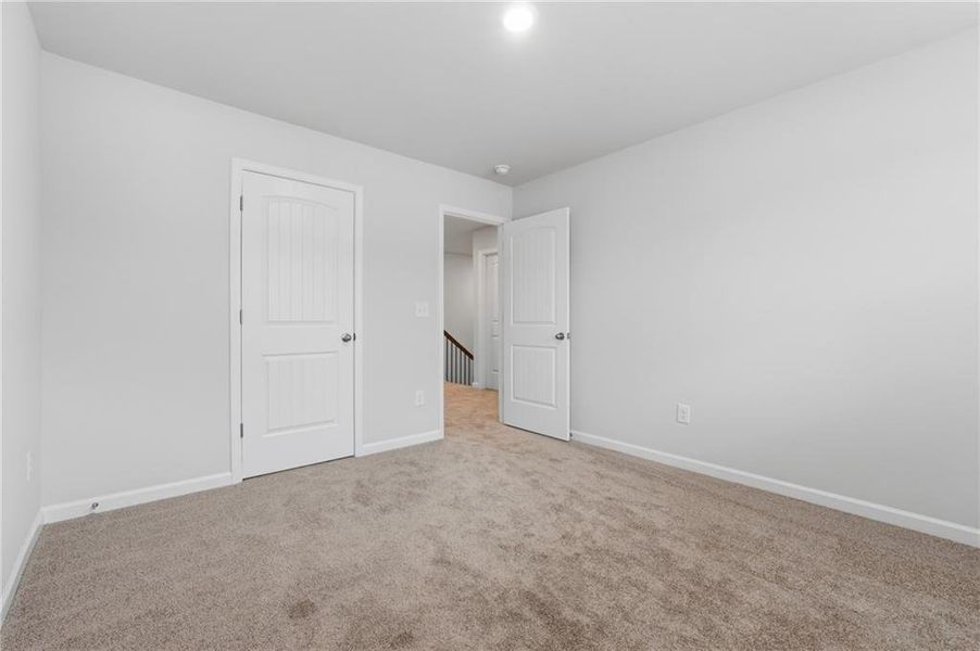 Spacious, unfurnished interior of a new home in Concord Oaks, Powder Springs (Image 19).