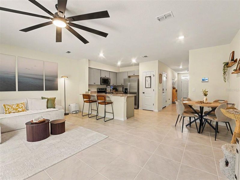 Furnished interior view inside a new home in , Davenport (Image 9).