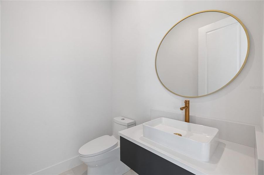 Furnished interior view inside a new home in , Montverde (Image 19).