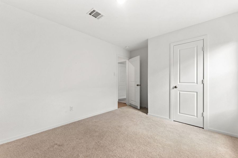 Spacious, unfurnished interior of a new home in , Katy (Image 18).