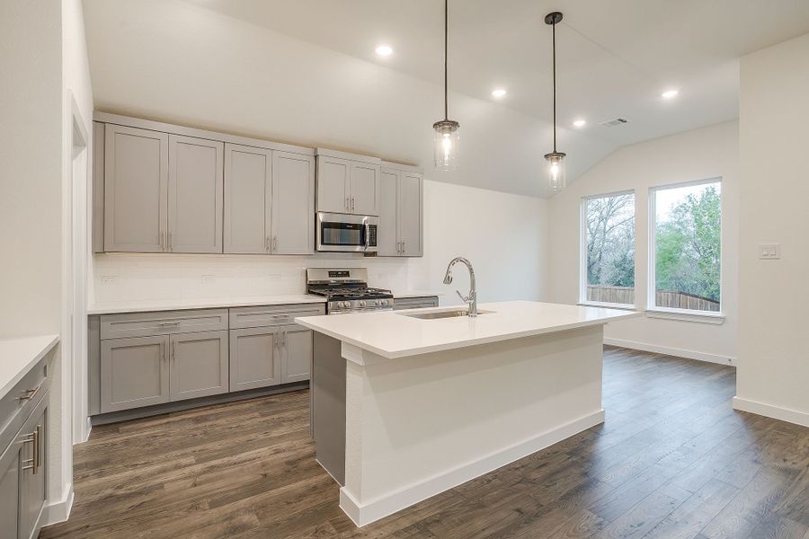 Representative furnished interior of a home built from the Edgewood by Graham Hart Home Builder in Bear Ridge, Burleson (Image 13). Representative furnished interior of a home built from the Edgewood by Graham Hart Home Builder in Bear Ridge, Burleson (Image 13).