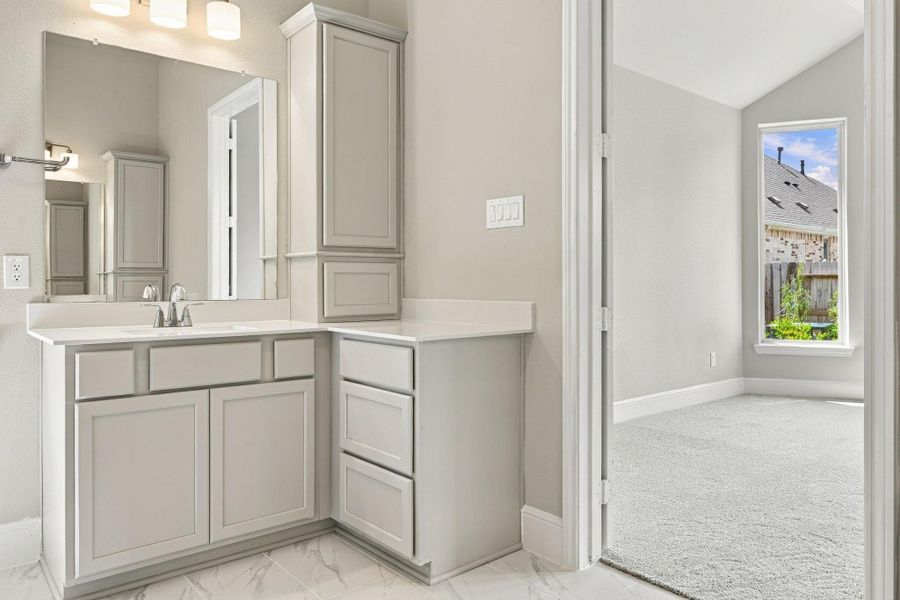 Furnished interior view inside a new home in Coastal Point, League City (Image 12).