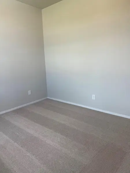 Spacious, unfurnished interior of a new home in Sorella, Tomball (Image 24).
