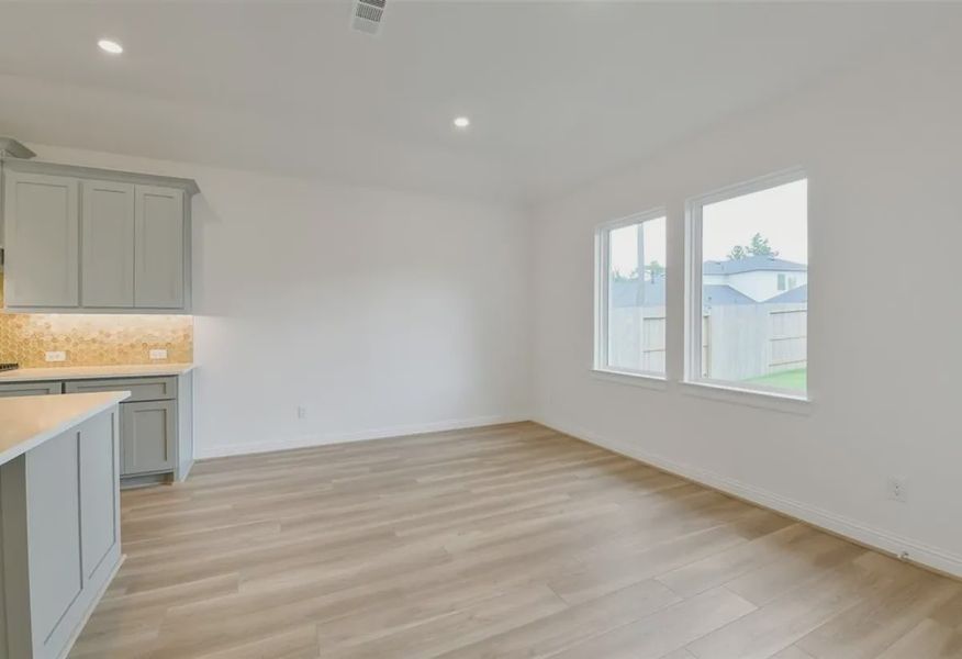 Plan 5019 dining room - 7 of 21