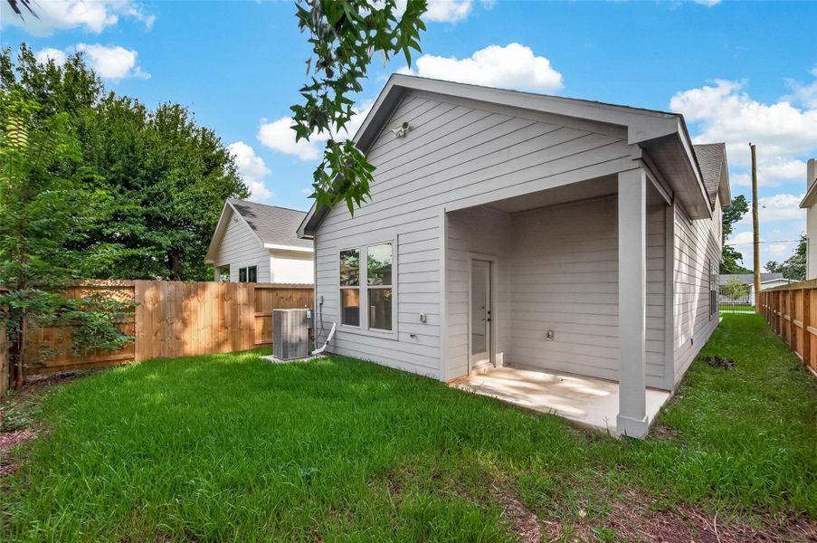 Exterior details and patio area of a home in , Houston (Image 4). Exterior details and patio area of a home in , Houston (Image 4).