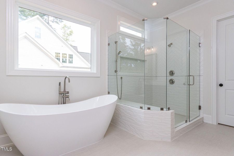 026-1920x1080-primary-bathroom