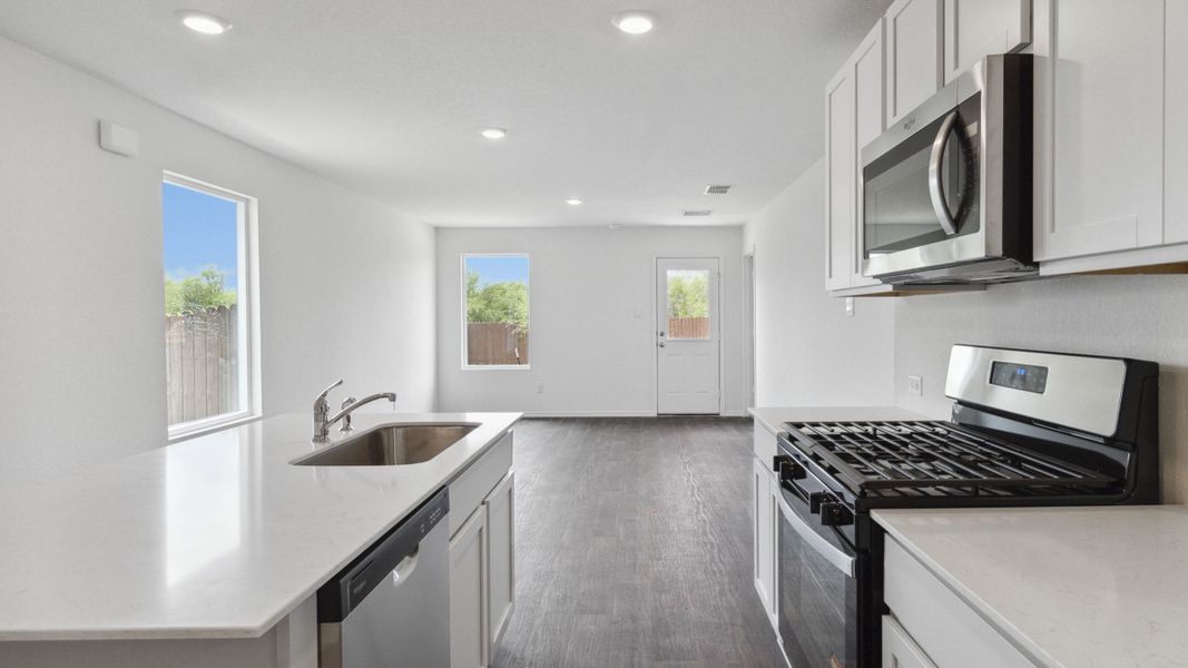 Representative furnished interior of a home built from the T30A Atlanta by D.R. Horton in Riverfield, Josephine (Image 7).