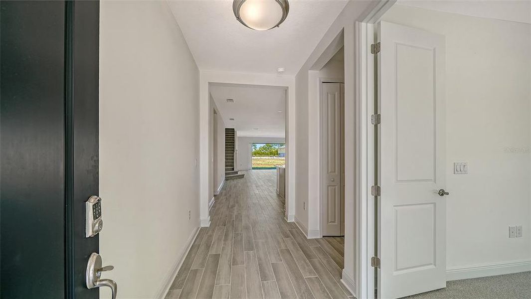 Spacious, unfurnished interior of a new home in Windward, Sarasota (Image 16). Spacious, unfurnished interior of a new home in Windward, Sarasota (Image 16).