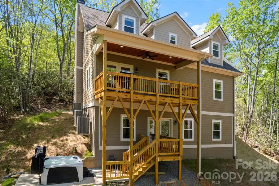 Image 40 of a home in .
