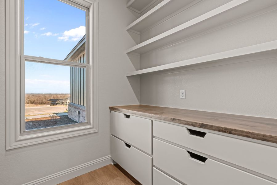 Close-up of interior finishes inside a home in Parker Meadows, Weatherford (Image 18).