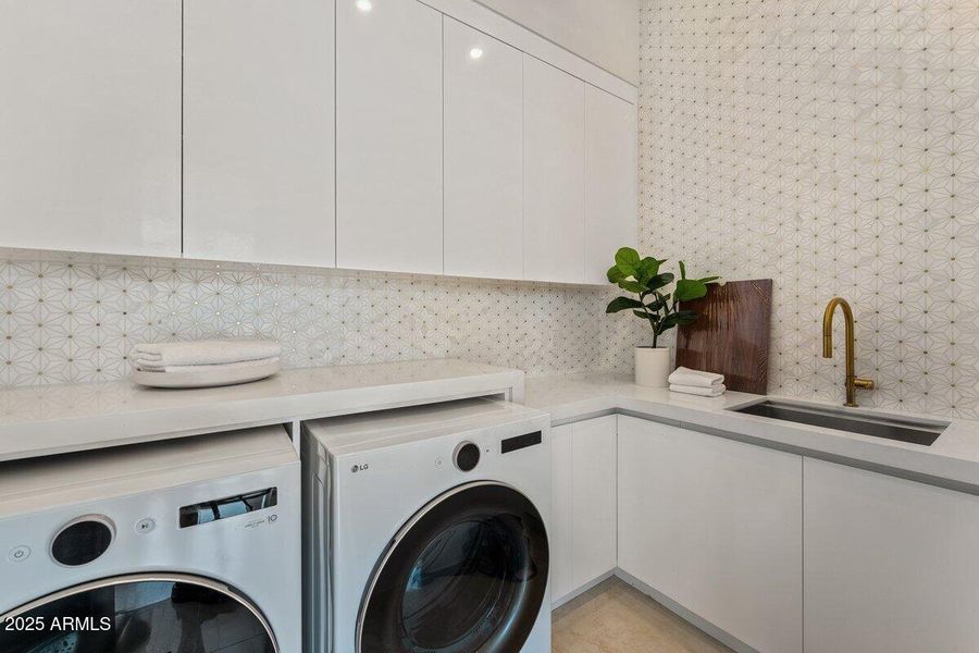 52 Guest House Laundry