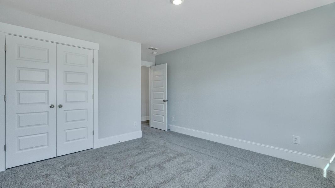Spacious, unfurnished interior of a new home in Berkeley Bay, Ridgeville (Image 35). Spacious, unfurnished interior of a new home in Berkeley Bay, Ridgeville (Image 35).