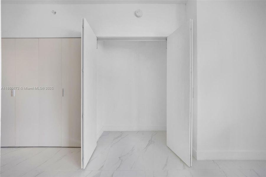 Image 52 of a home in .