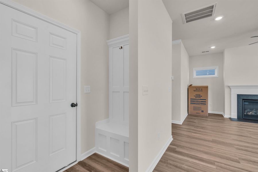 Spacious, unfurnished interior of a new home in Halton Oaks, Spartanburg (Image 17).
