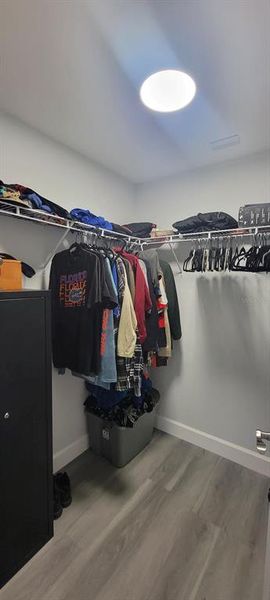 Close-up of interior finishes inside a home in , Dunnellon (Image 10).