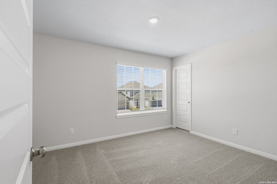 Spacious, unfurnished interior of a new home in Timber Creek, San Antonio (Image 28). Spacious, unfurnished interior of a new home in Timber Creek, San Antonio (Image 28).