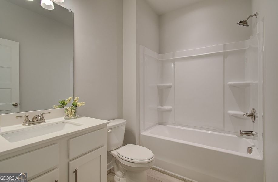 Furnished interior view inside a new home in Ponderosa Farms Estates, Gainesville (Image 3). Furnished interior view inside a new home in Ponderosa Farms Estates, Gainesville (Image 3).