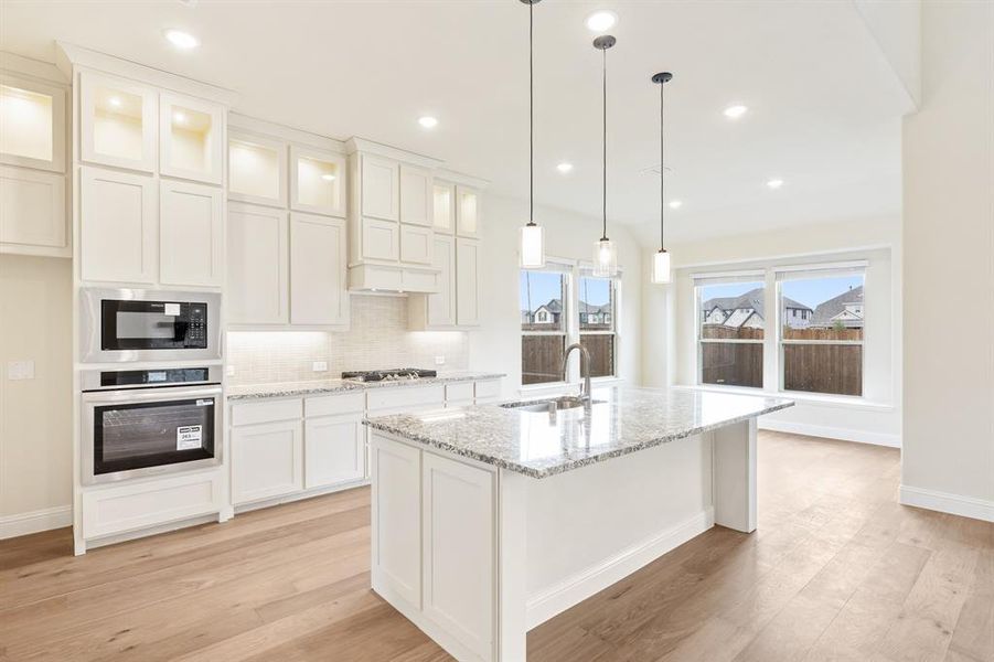 Furnished interior view inside a new home in Sonoma Verde, McLendon-Chisholm (Image 14). Furnished interior view inside a new home in Sonoma Verde, McLendon-Chisholm (Image 14).