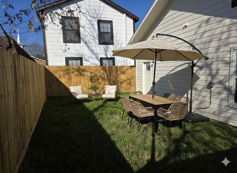 Backyard(virtually staged) Backyard(virtually staged)